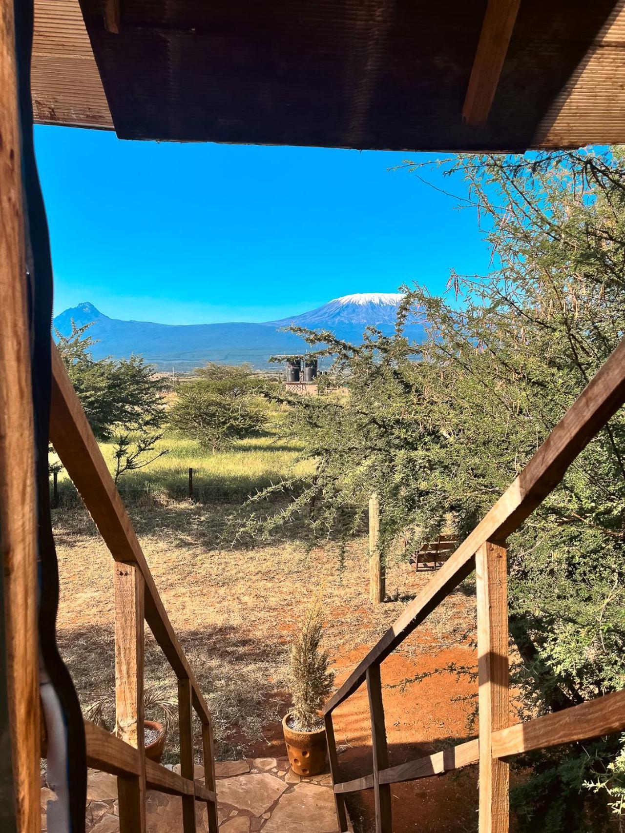 Kilimanjaro View Cabin-Amboseli Oloitokitok Ruang foto