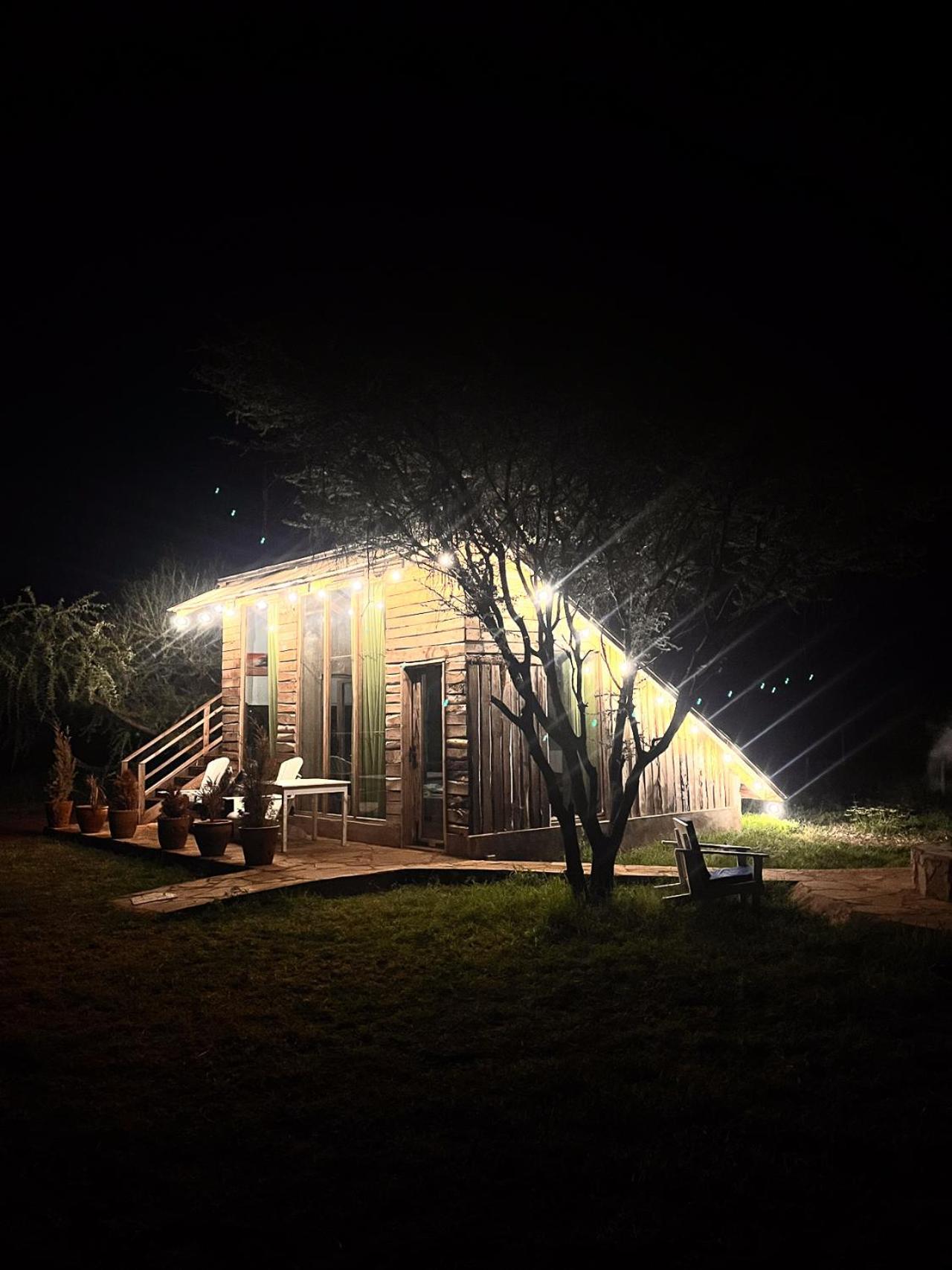 Kilimanjaro View Cabin-Amboseli Oloitokitok Ruang foto
