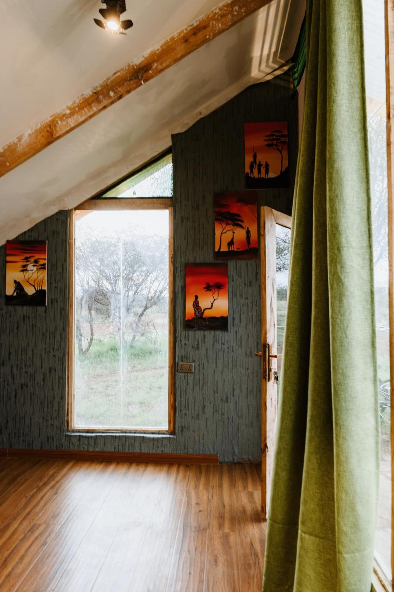 Kilimanjaro View Cabin-Amboseli Oloitokitok Bagian luar foto