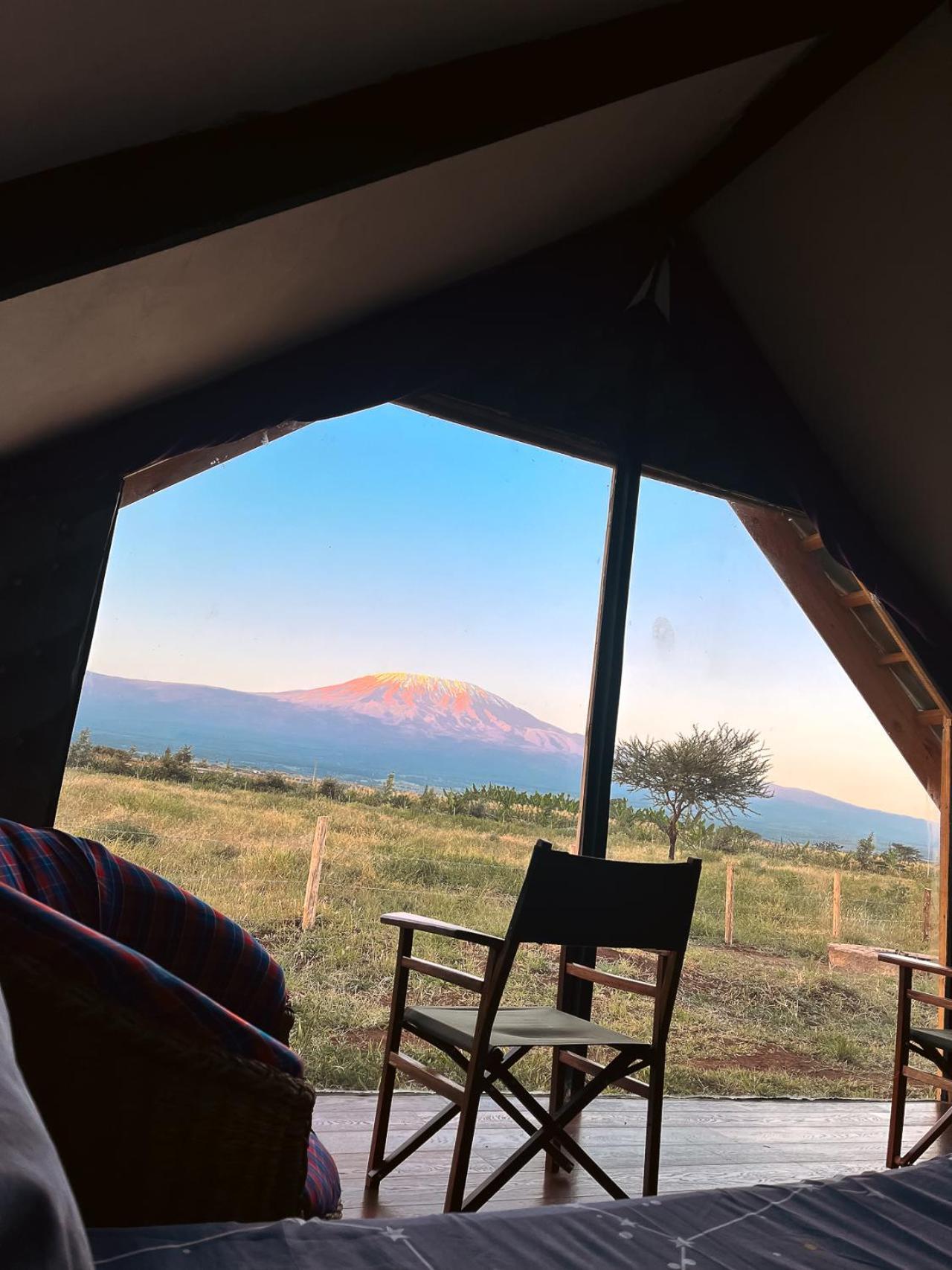 Kilimanjaro View Cabin-Amboseli Oloitokitok Bagian luar foto