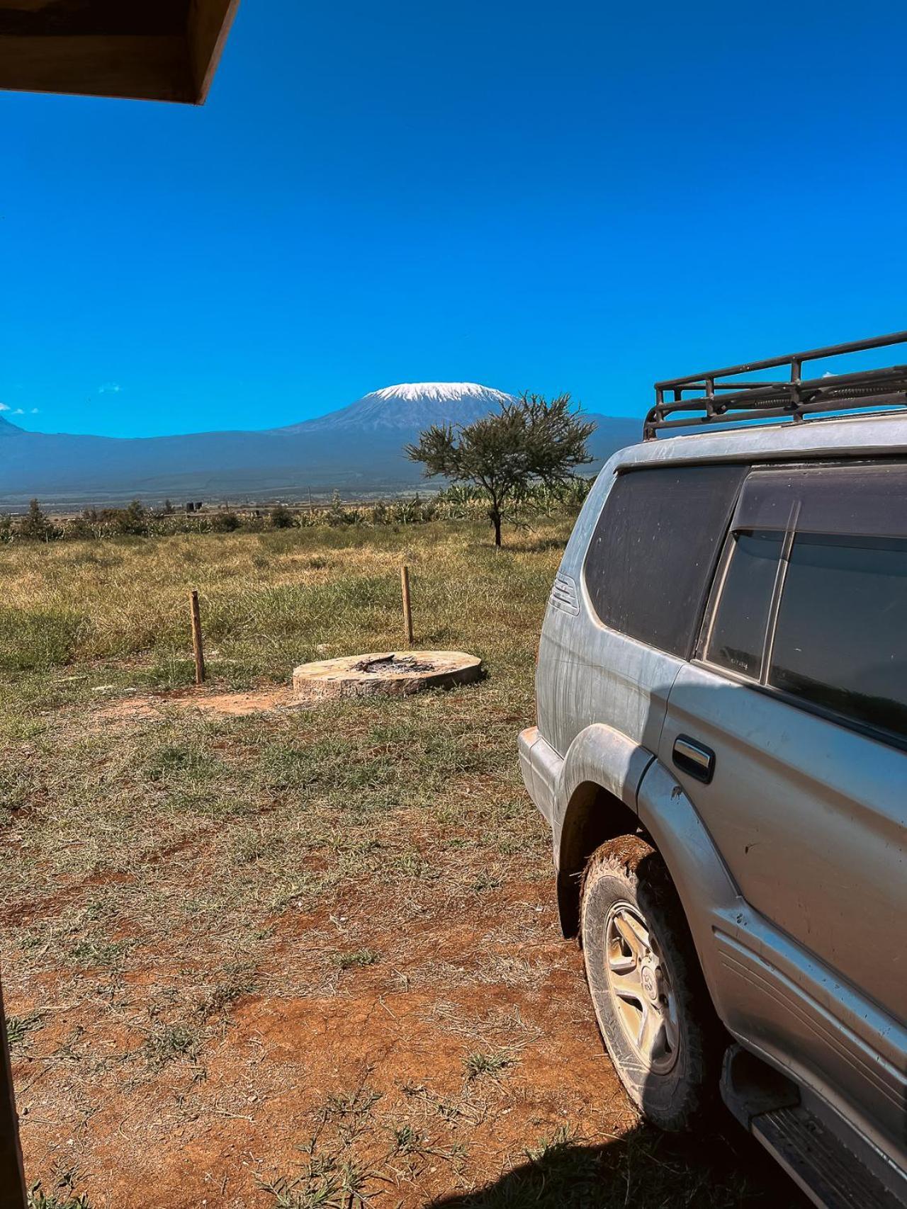 Kilimanjaro View Cabin-Amboseli Oloitokitok Bagian luar foto