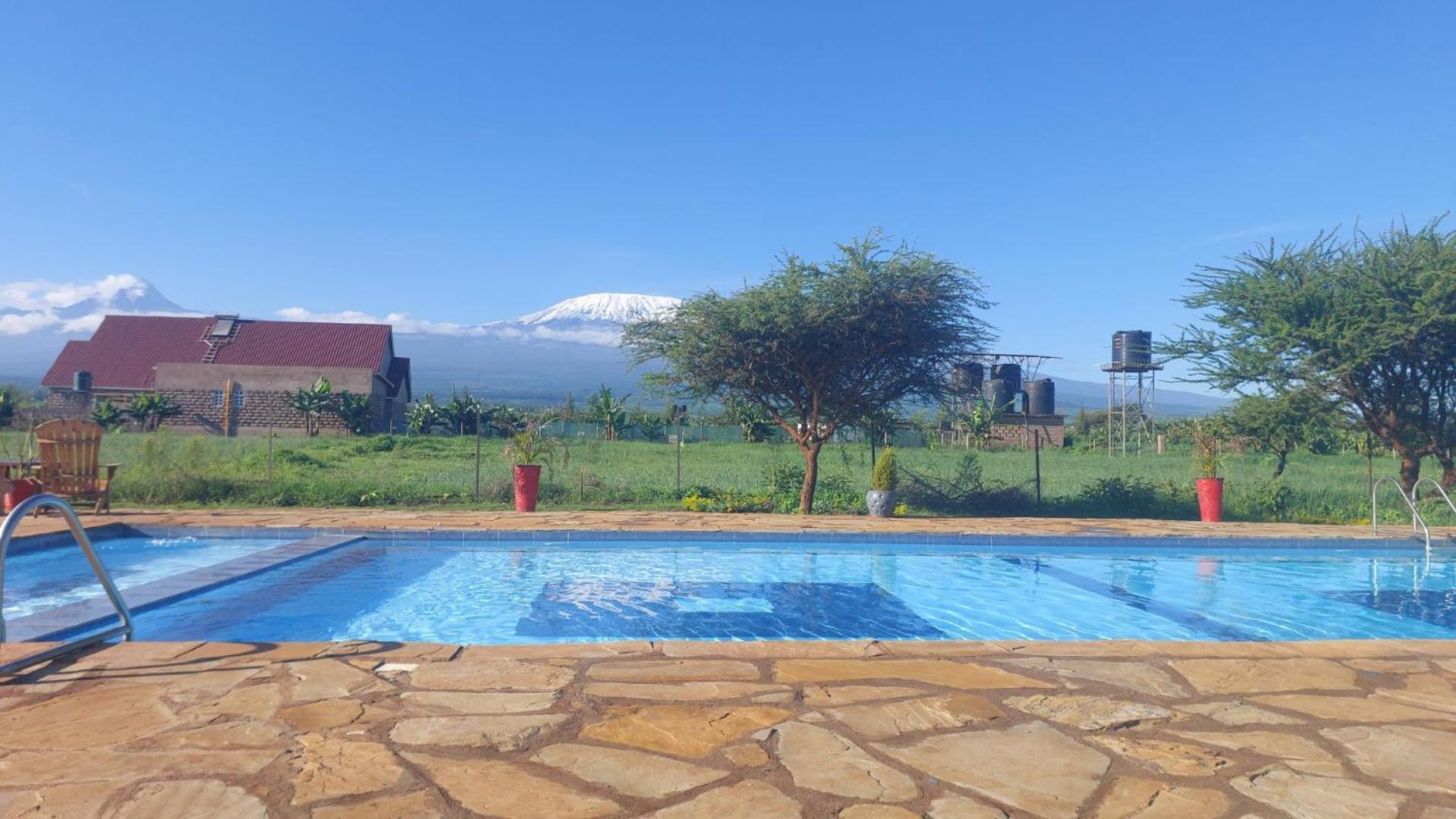 Kilimanjaro View Cabin-Amboseli Oloitokitok Bagian luar foto